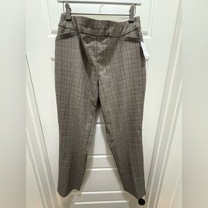 NWT. Christopher & Banks. Houndstooth Straight Relaxed High-Rise Trouser. 14W.